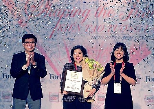 Nữ thuyền trưởng của Vinamilk được Forbes vinh danh Thành tựu trọng đời vào năm 2018