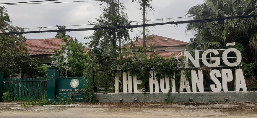 Khách đâu nữa mà chăm sóc sắc đẹp