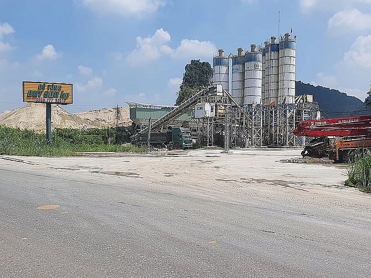 Trạm trộn bê tông của Công ty Bút Sơn HP và Văn bản số 325/CV-CĐLK ngày 9/11/2021 Công ty CP cơ điện luyện kim Thái Nguyên.