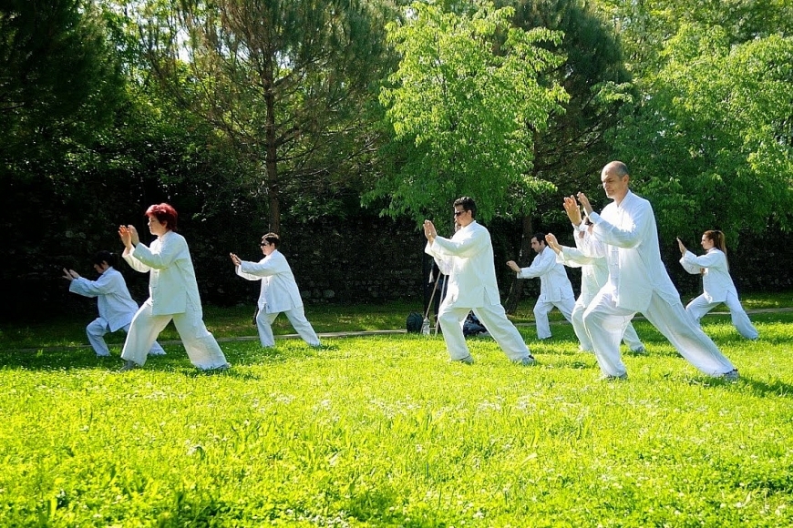 Ngày xuân, làm đẹp bằng khí công