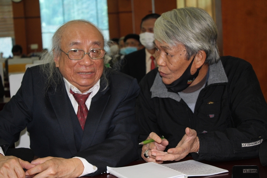 Ông Đinh Văn Hởi và tác giả bài viết