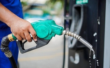 Bộ Tài chính đề xuất giảm giá xăng dầu 2 nghìn đồng/1 lít