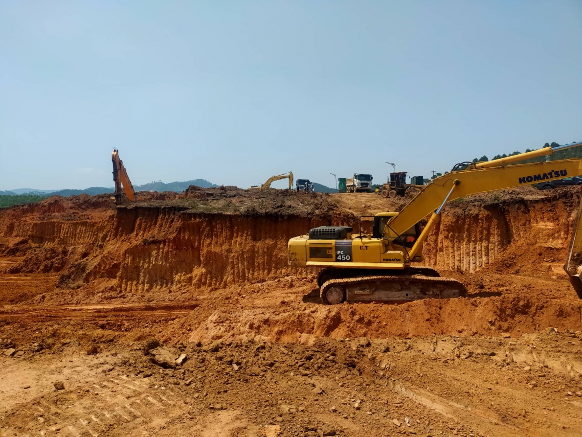 Chưa nhận tiền đền bù, đất canh tác của người dân đã bị san lấp để thực hiện dự án Cụm công nghiệp Vạn Xuân