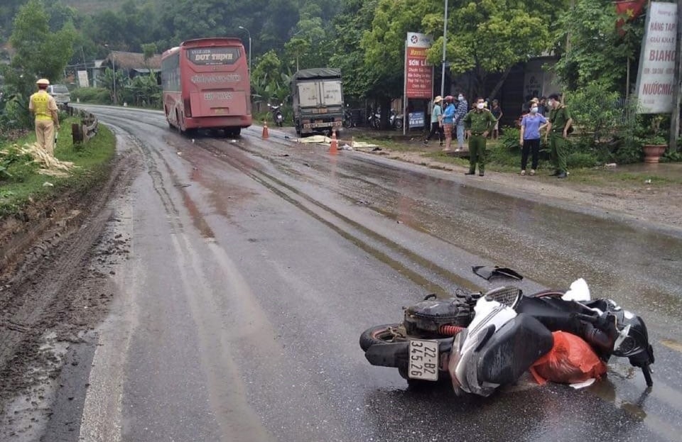 Tin mới trên Ngày mới: Việt Nam thắng đậm Indonesia; Nổ lớn ở thủ đô Havana của Cu Ba