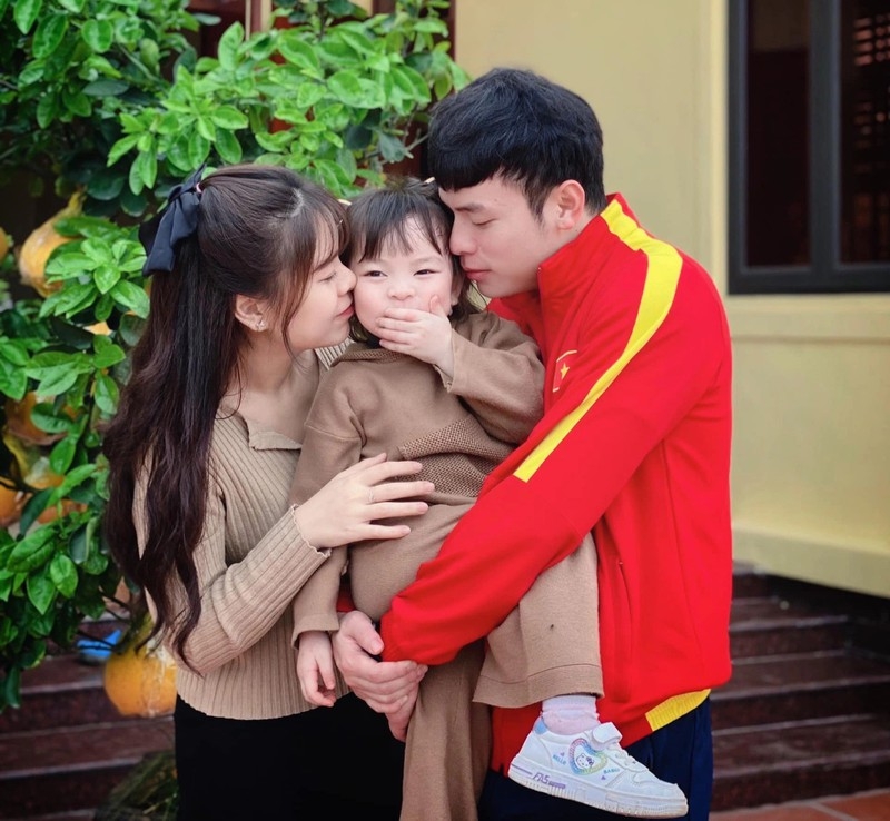 Chàng trai Phú Thọ trợ lý HLV Park thông thạo 3 ngoại ngữ