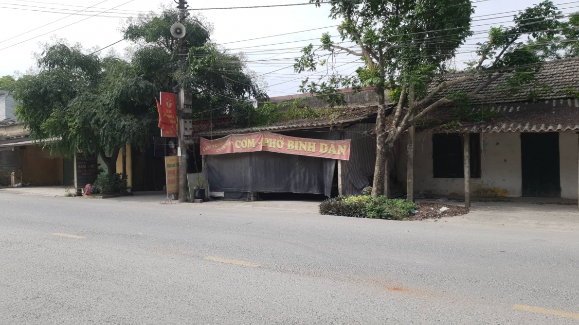 Hà Nam: Bụi bủa vây người dân sống ven đường quốc lộ