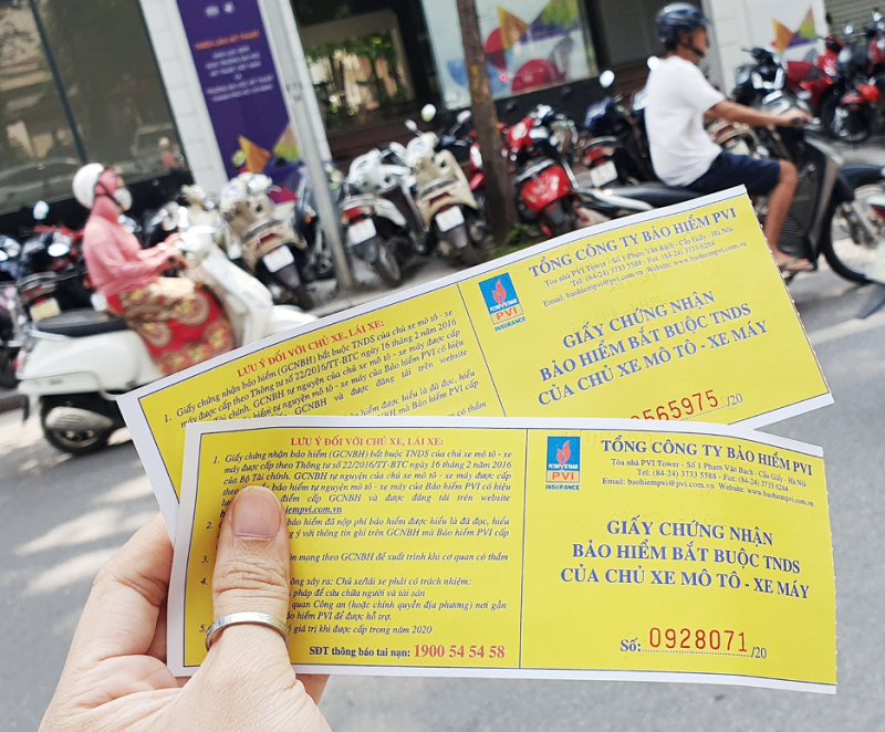 Kiến nghị bỏ quy định bắt buộc mua bảo hiểm xe máy vì doanh nghiệp nhũng nhiễu, gây khó khăn