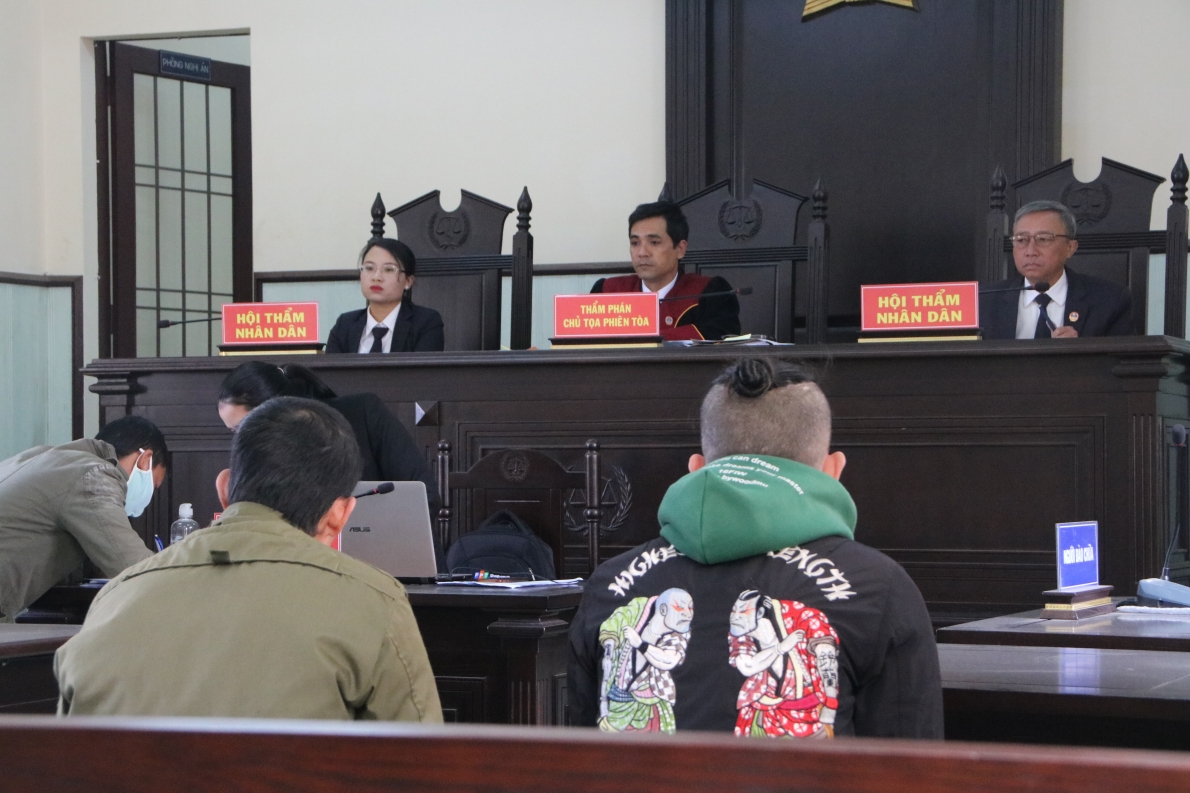 TAND Đà Lạt xử vụ án “Cố ý gây thương tích”: Đoạn video vụ “chém người cướp đất” đang ở đâu?