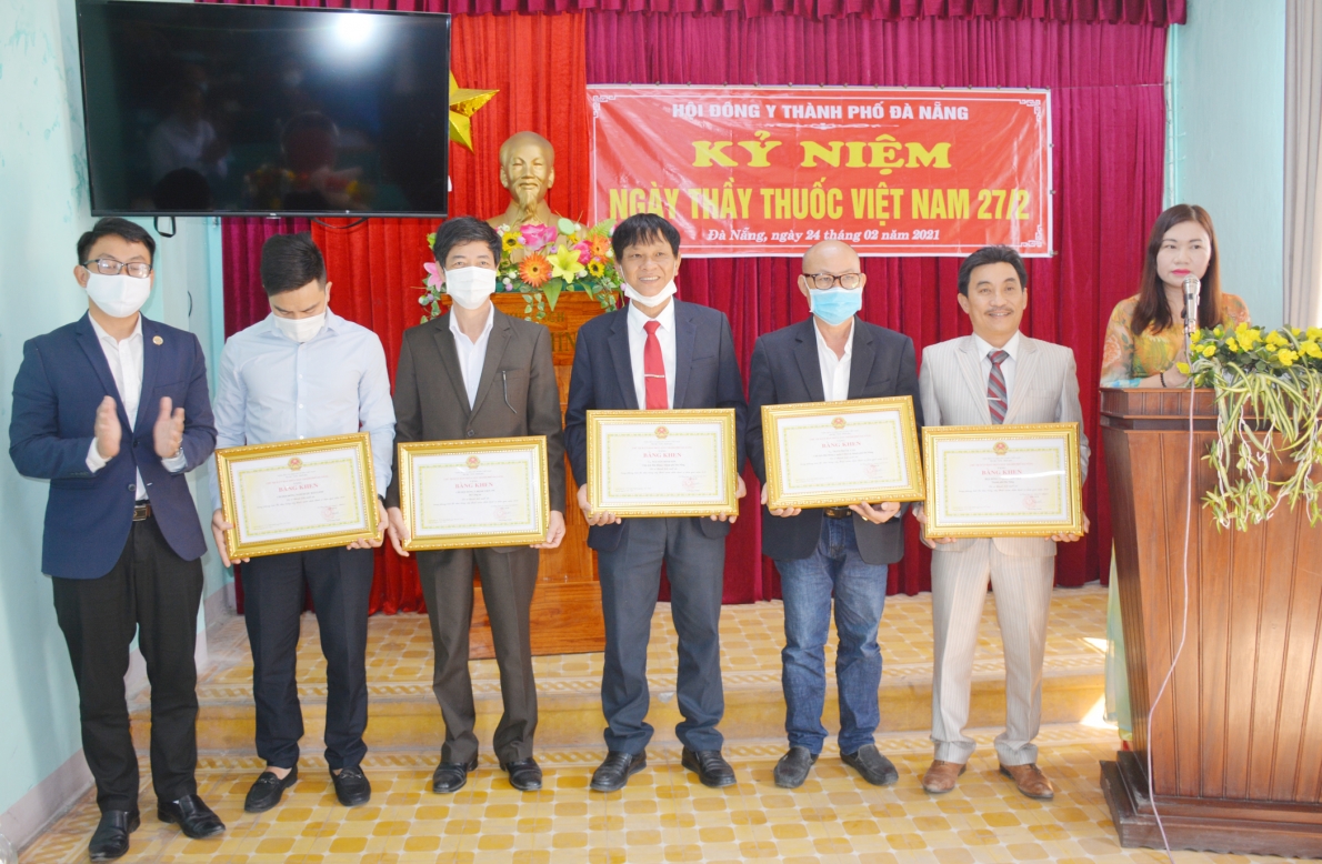 Hội Đông y TP Đà Nẵng: Tăng cường khám bệnh, tư vấn, cấp thuốc chữa bệnh miễn phí