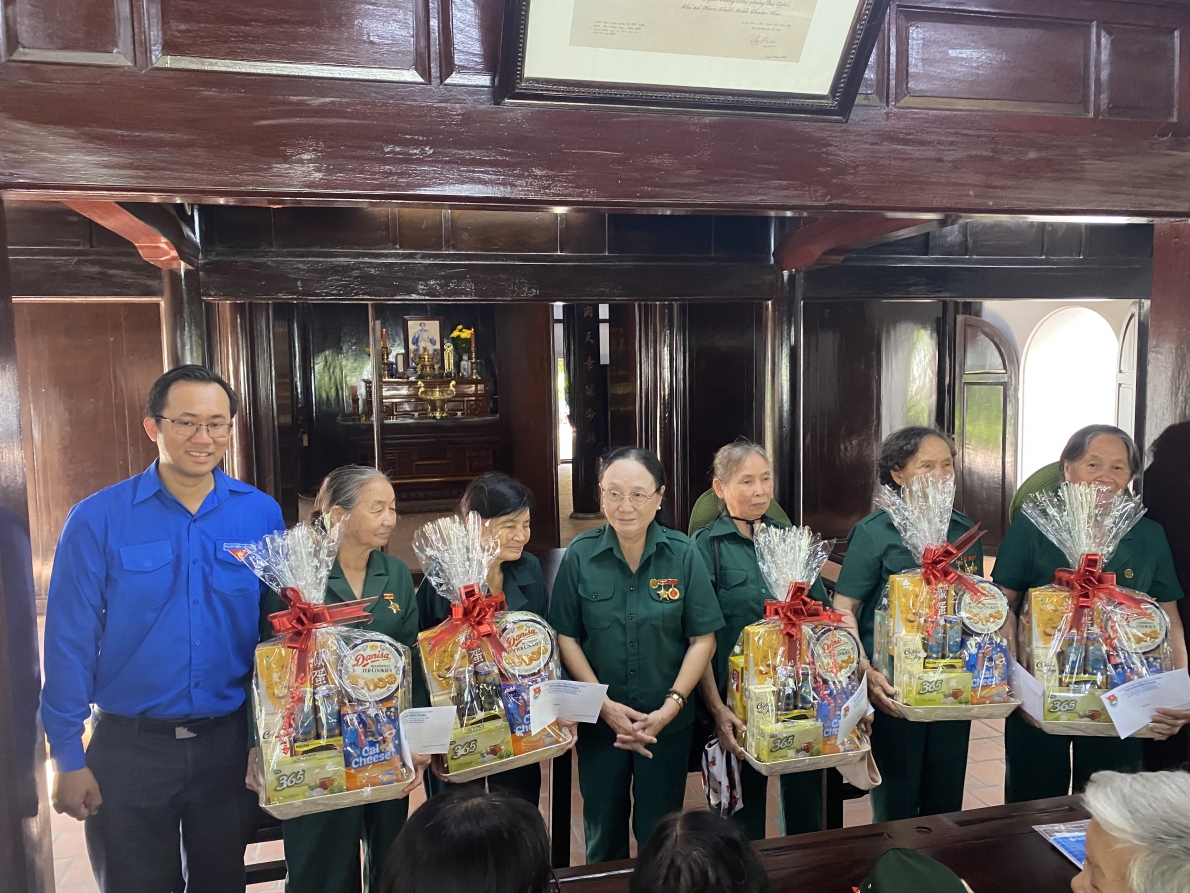 Bình Thuận: Thắp hương viếng Bác và ôn lại truyền thống