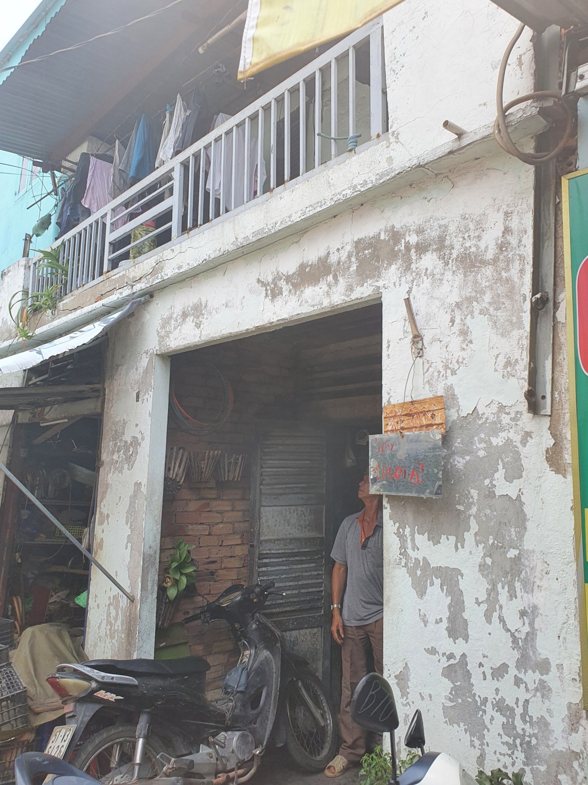 Góp vàng mua chung nhà, bỗng dưng bị đuổi 