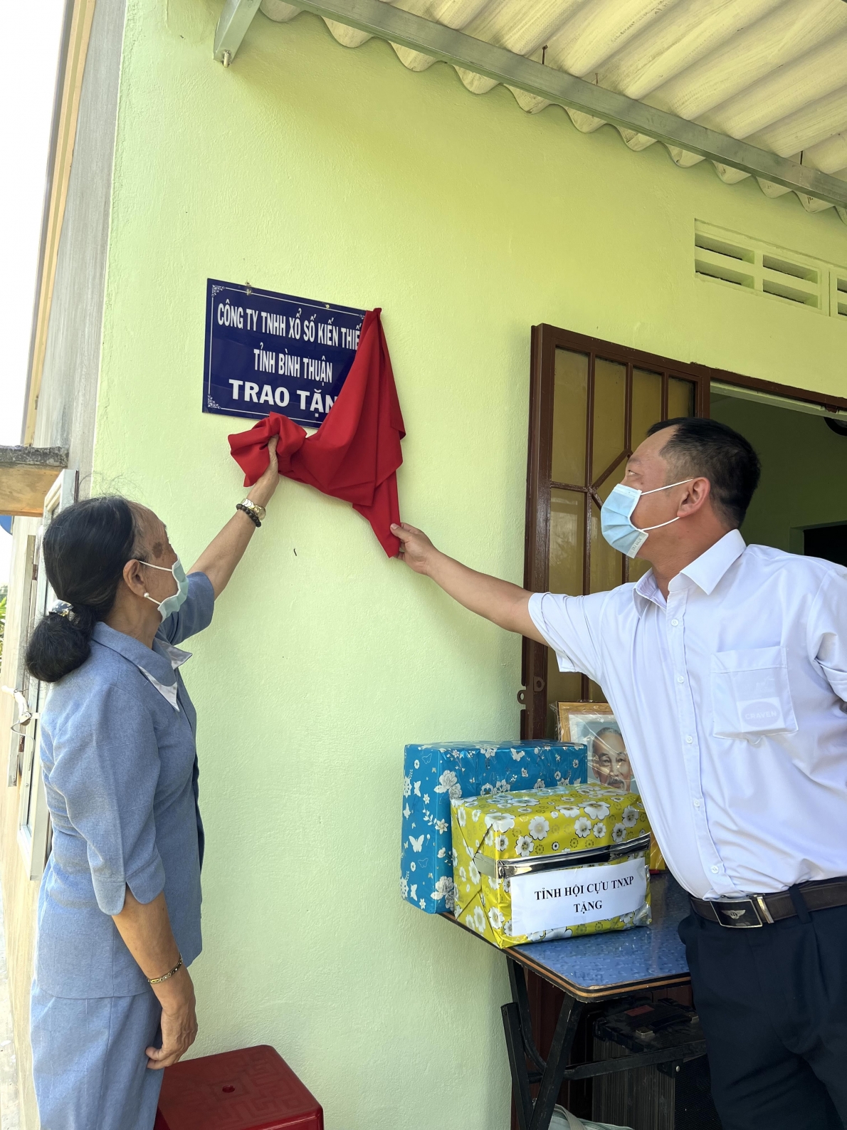 Trao nhà “ Nghĩa tình đồng đội” cho NCT- cựu TNXP