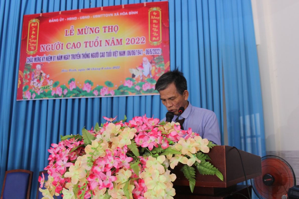Tổ chức lễ mừng thọ cho các hội viên NCT