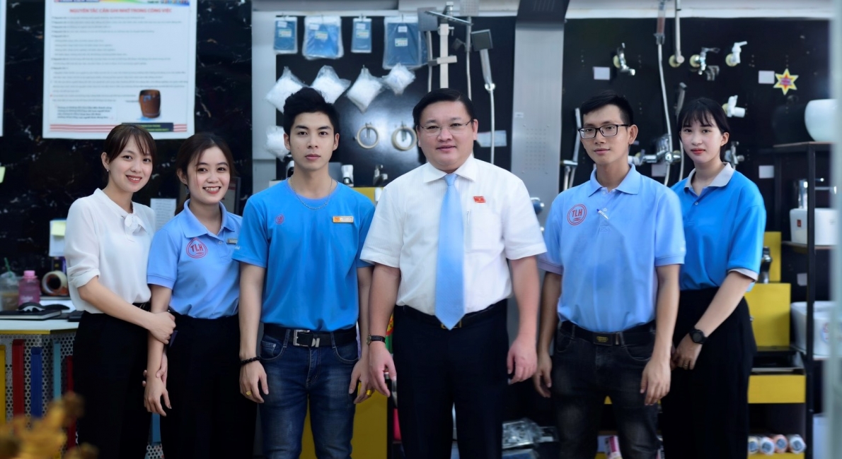 Chủ tịch tỉnh Sóc Trăng đề xuất liên kết 6 tỉnh miền Tây phòng, chống dịch Covid-19 Chủ tịch tỉnh Sóc Trăng đề xuất liên kết 6 tỉnh miền Tây phòng, chống dịch Covid-19