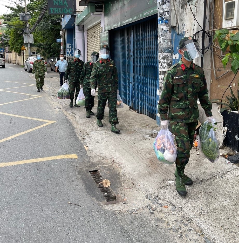 Phường 6, quận Gò Vấp, TP. Hồ Chí Minh: Bộ đội cùng Nhân dân đồng lòng đẩy lùi đại dịch