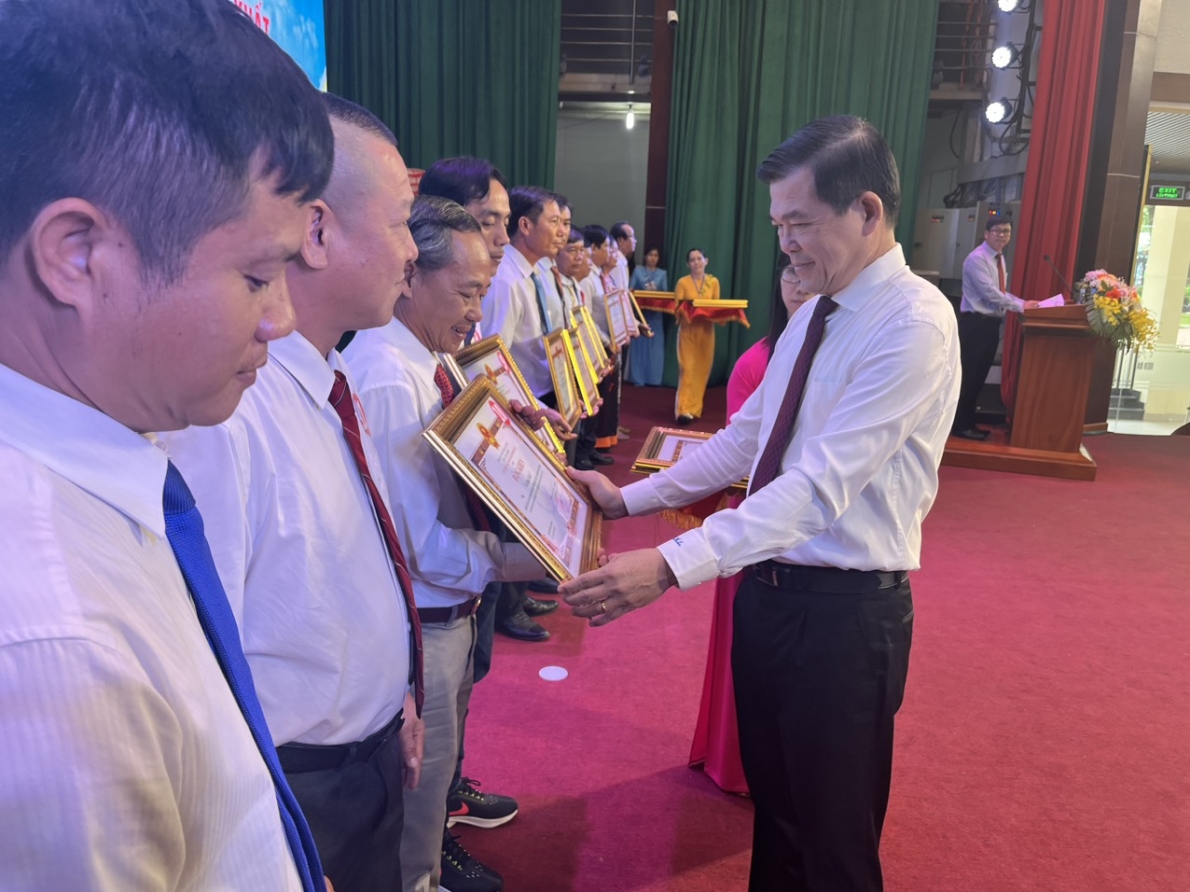 Đồng Nai: Tổng kết phong trào nông dân thi đua sản xuất, kinh doanh giỏi, giai đoạn 2017 - 2022