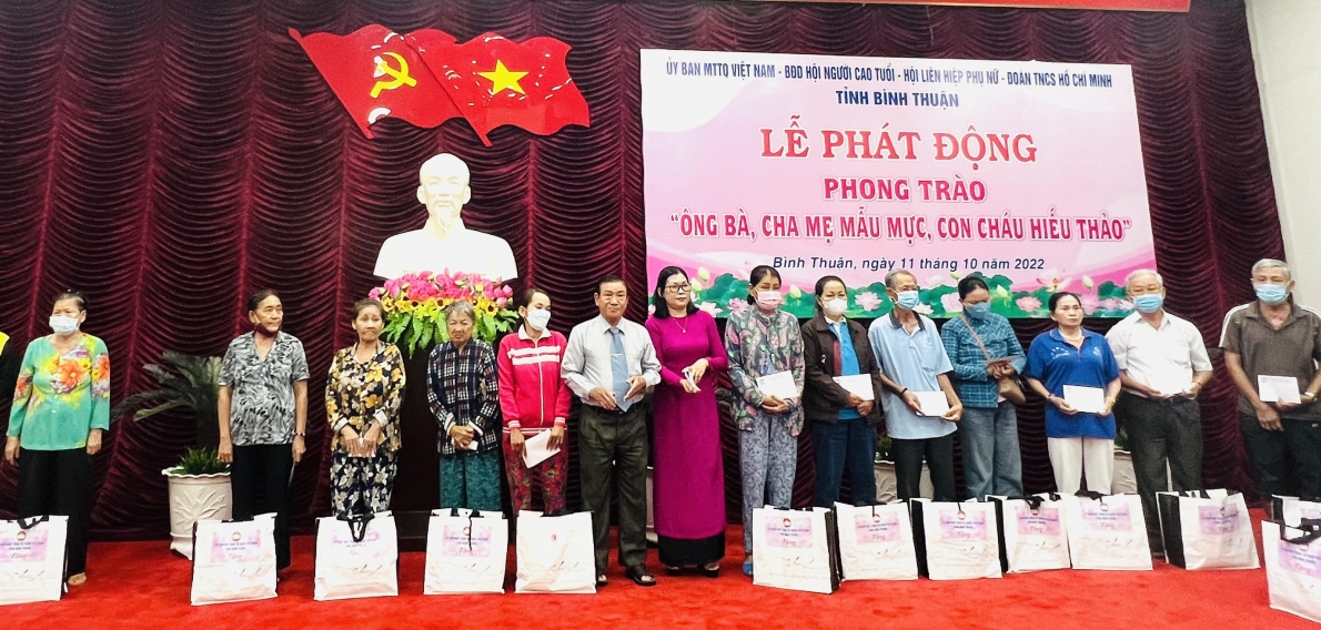 Bình Thuận: Phát động phong trào “Ông bà, cha mẹ mẫu mực, con cháu hiếu thảo”