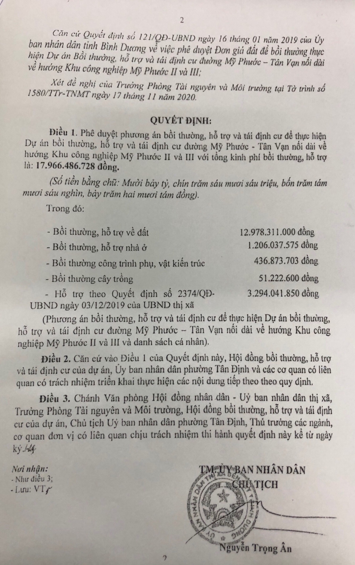 Thị xã Bến Cát, tỉnh Bình Dương: Người dân bất an khi thông báo nhận tiền bồi thường, hỗ trợ được dán ở Văn phòng khu phố