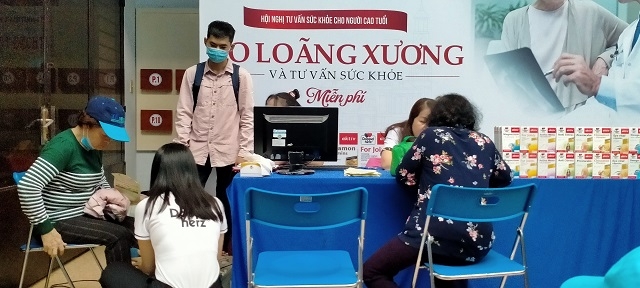 TP Hồ Chí Minh: Ngày hội chăm sóc sức khỏe và tặng quà cho NCT