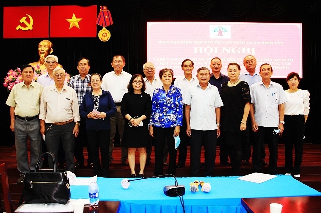 Hội NCT quận tổ chức Hội nghị triển khai Nghị quyết Đại hội VI Hội NCT Việt Nam, nhiệm kỳ 2021-2026 và hưởng ứng lời phát biểu của Tổng Bí thư Nguyễn Phú Trọng tại cuộc gặp mặt Đại biểu dự Đại hội VI.