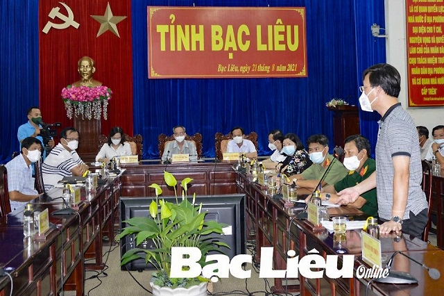 Ban chỉ đạo phòng chống Covid-19 tỉnh Bạc Liêu họp khẩn cấp vào lúc 1h sáng. Ảnh: Báo Bạc Liêu