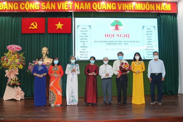 Các tập thể, cá nhân được khen thưởng có thành tích xuất sắc trong phong trào thi đua của Hội.