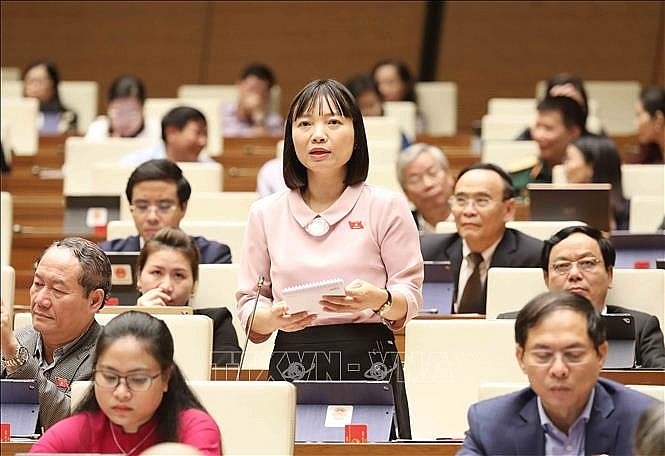 Đại biểu Quốc hội tỉnh Hải Dương Nguyễn Thị Việt Nga phát biểu