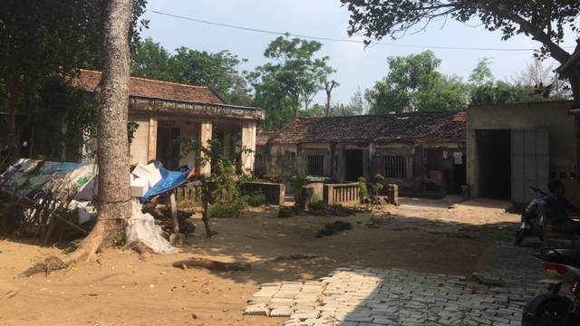 Quyết định thu hồi đất đã 17 năm nhưng chưa được đền bù tái định cư, phải ở trong căn nhà sập sệ