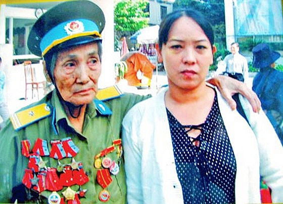 Người con gái giả trai đi đánh giặc đã về cõi vĩnh hằng