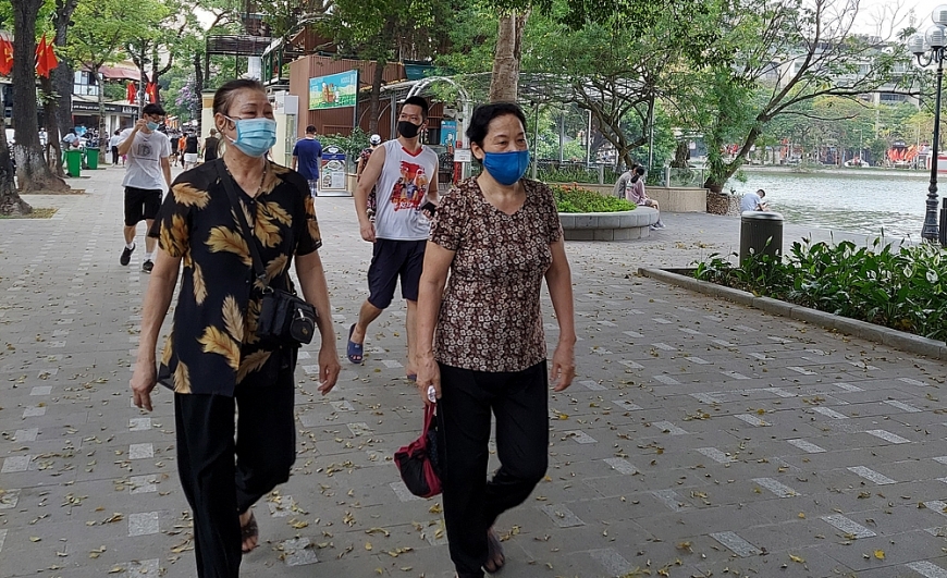 NCT tuân thủ nghiêm đeo khẩu trang phòng chống dịch