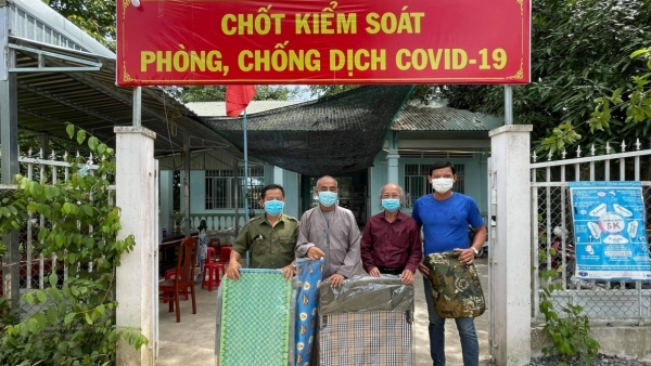 Tình người trong cơn đại dịch covid-19