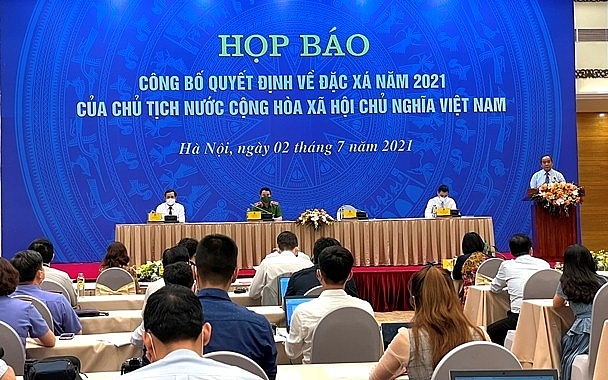 Chủ nhiệm Văn phòng Chủ tịch nước Lê Khánh Hải  công bố quyết định đặc xá năm 2021 của Chủ tịch nước.