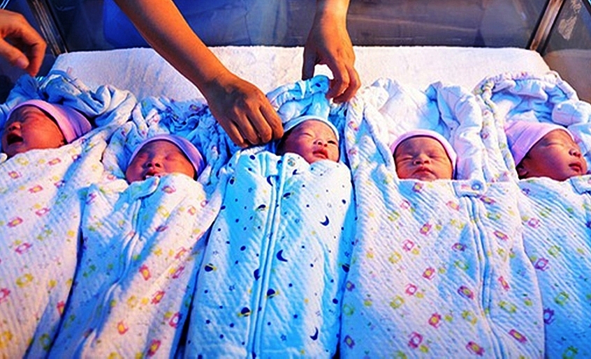 Từ “dân số vàng” đến “già hóa dân số”