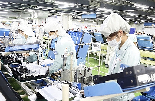 Tháo gỡ khó khăn cho người lao động, góp phần chăm sóc tốt NCT Tháo gỡ khó khăn cho người lao động, góp phần chăm sóc tốt NCT