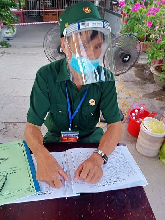 Một cựu chiến binh tích cực tham gia phòng chống dịch Covid-19