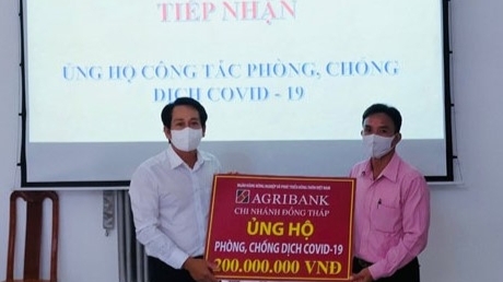 Agribank Đồng Tháp ủng hộ hơn 400 triệu đồng