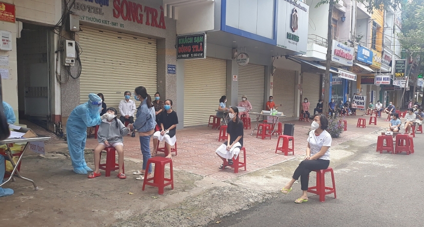 Đắk Lắk đẩy mạnh phòng chống dịch và bảo đảm an sinh xã hội