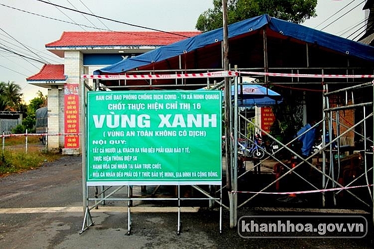 Ngày đầu áp dụng biện pháp nới lỏng giãn cách xã hội trong phòng chống dịch Covid-19