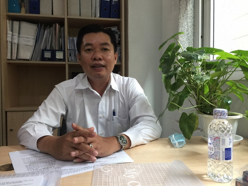 Ông Lê Minh Nguyên trình bày sự việc.