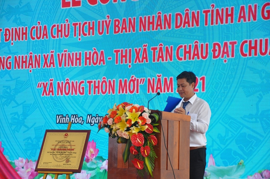 Lễ công bố Quyết định của Chủ tịch UBND tỉnh An Giang “Công nhận xã Vĩnh Hòa đạt chuẩn Xã nông thôn mới”