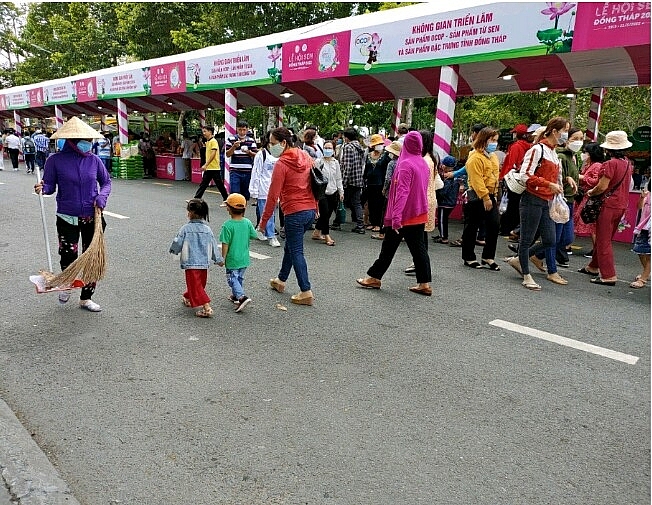 Lễ hội Sen Đồng Tháp lần thứ I thành công tốt đẹp