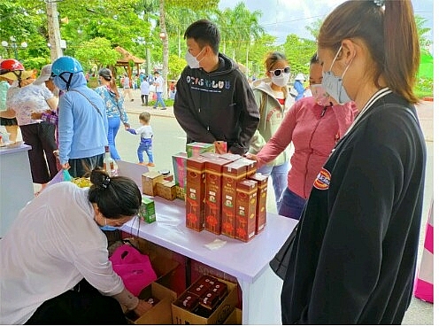 Lễ hội Sen Đồng Tháp lần thứ I thành công tốt đẹp