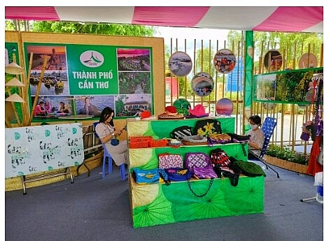 Lễ hội Sen Đồng Tháp lần thứ I thành công tốt đẹp