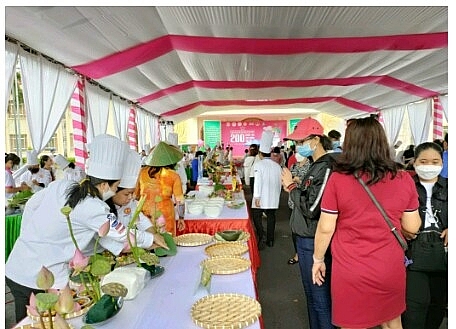 Lễ hội Sen Đồng Tháp lần thứ I thành công tốt đẹp