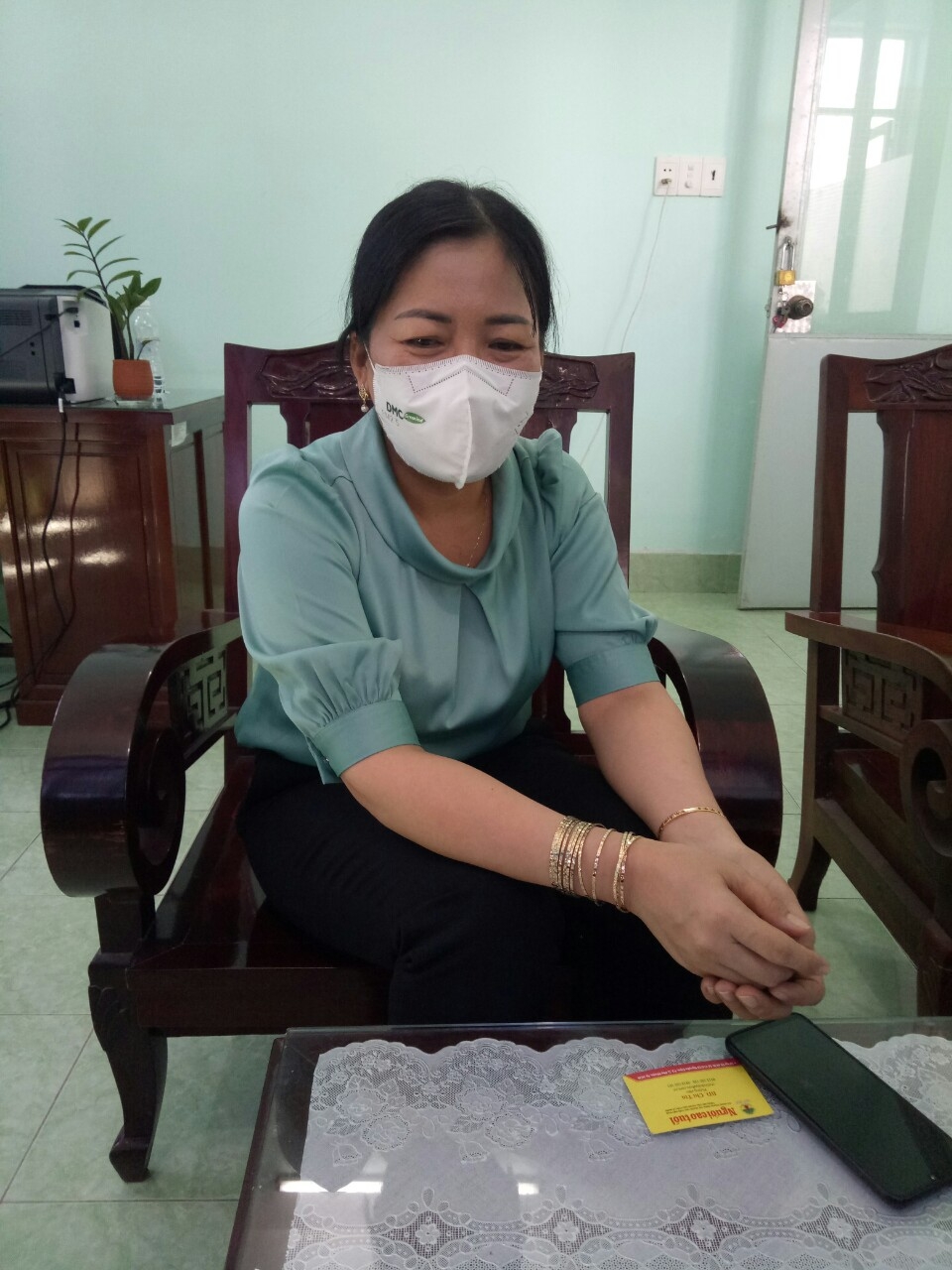 Bà Lê Thị Huệ, Chủ Tịch UBND xã Mỹ Trà TP, Cao Lãnh, tỉnh Đồng Tháp