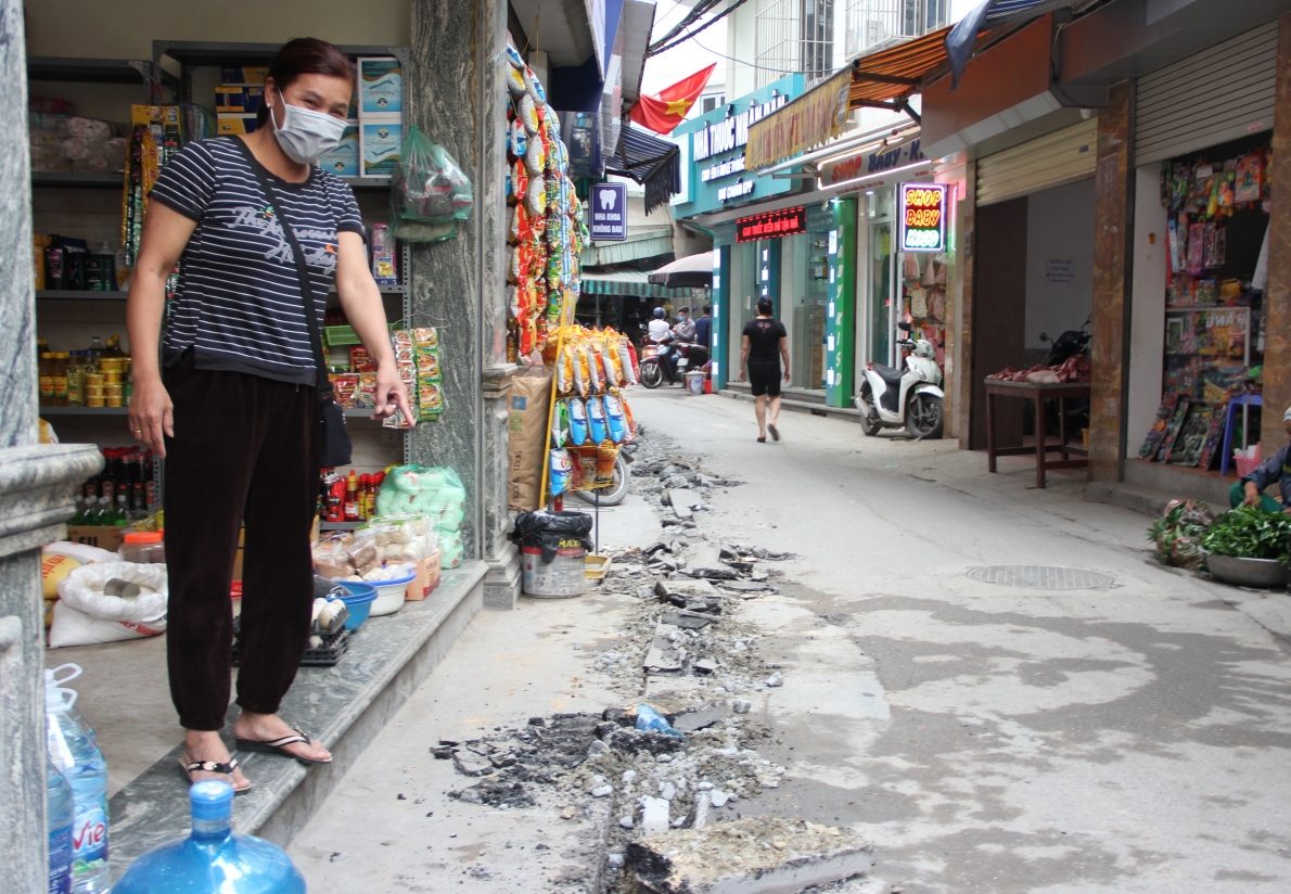 Ảnh – Nam Từ Liêm (Hà Nội): Đường phố Mễ Trì nham nhở, ngổn ngang vì Dự án cải tạo đường ống nước sạch