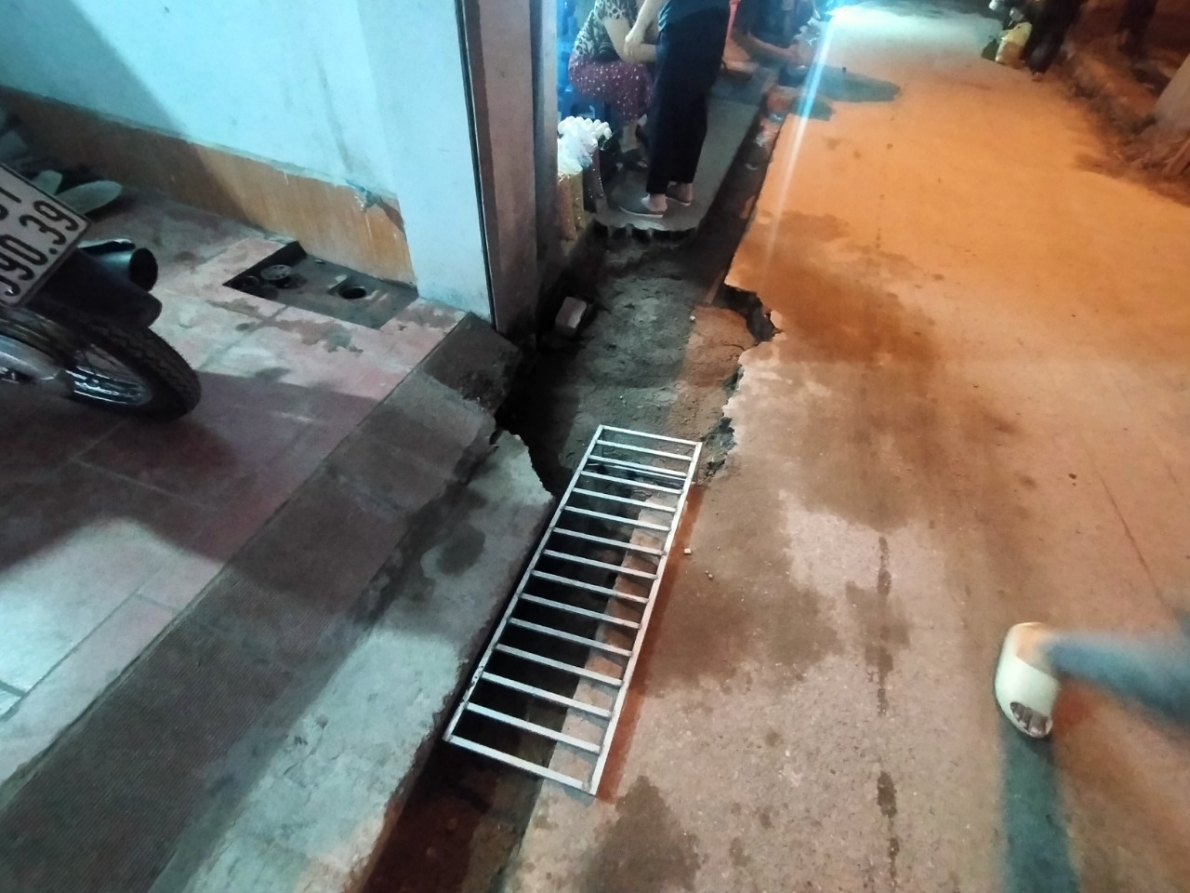 Ảnh – Nam Từ Liêm (Hà Nội): Đường phố Mễ Trì nham nhở, ngổn ngang vì Dự án cải tạo đường ống nước sạch