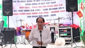 Phó Chủ tịch Thường trực Trương Xuân Cừ phát biểu tại Hội nghị tổng kết 15 năm hoạt động cùa Trường Sinh Việt Nam
