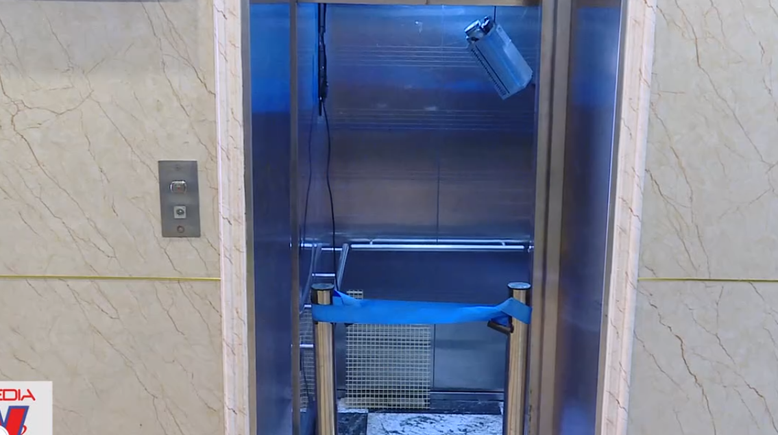 Thang máy rơi, hàng chục người bị thương